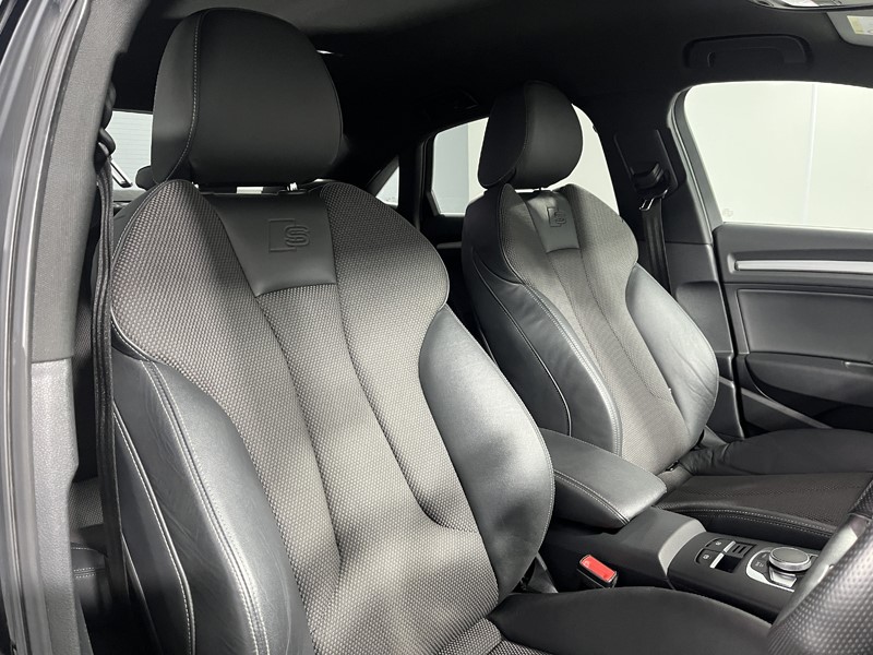 2019 (68) AUDI A3 35 TFSI Black Edition 4dr 4864124