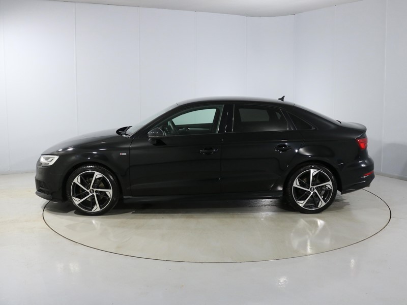 2019 (68) AUDI A3 35 TFSI Black Edition 4dr 4864156