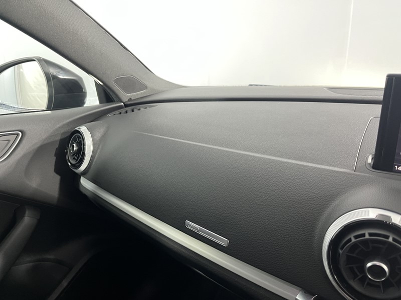 2019 (68) AUDI A3 35 TFSI Black Edition 4dr 4864138