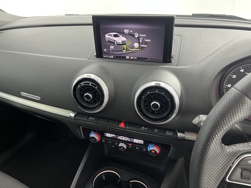 2019 (68) AUDI A3 35 TFSI Black Edition 4dr 4864121