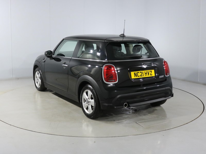 2021 (21) MINI HATCHBACK 1.5 Cooper Classic 3dr Auto 4891979