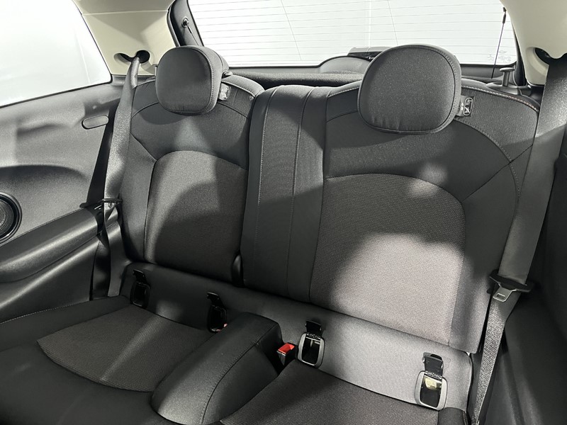 2021 (21) MINI HATCHBACK 1.5 Cooper Classic 3dr Auto 4891989