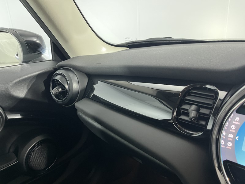 2021 (21) MINI HATCHBACK 1.5 Cooper Classic 3dr Auto 4892002