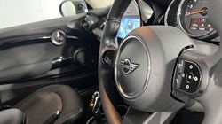 2021 (21) MINI HATCHBACK 1.5 Cooper Classic 3dr Auto 4891998