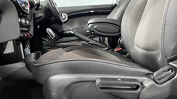 2021 (21) MINI HATCHBACK 1.5 Cooper Classic 3dr Auto 4892010
