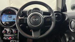 2021 (21) MINI HATCHBACK 1.5 Cooper Classic 3dr Auto 4891982
