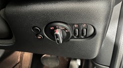 2021 (21) MINI HATCHBACK 1.5 Cooper Classic 3dr Auto 4891997