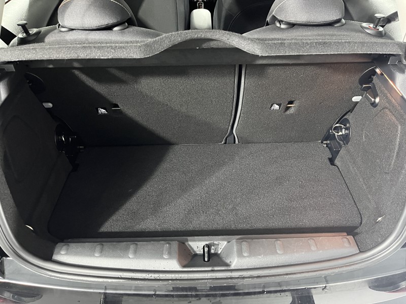 2021 (21) MINI HATCHBACK 1.5 Cooper Classic 3dr Auto 4891990