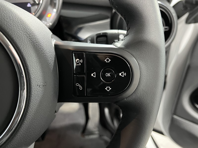 2022 (72) MINI HATCHBACK 1.5 Cooper Classic 3dr Auto 4900459