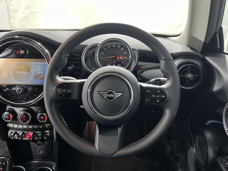 2022 (72) MINI HATCHBACK 1.5 Cooper Classic 3dr Auto 4900441