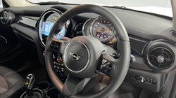 2022 (72) MINI HATCHBACK 1.5 Cooper Classic 3dr Auto 4900442