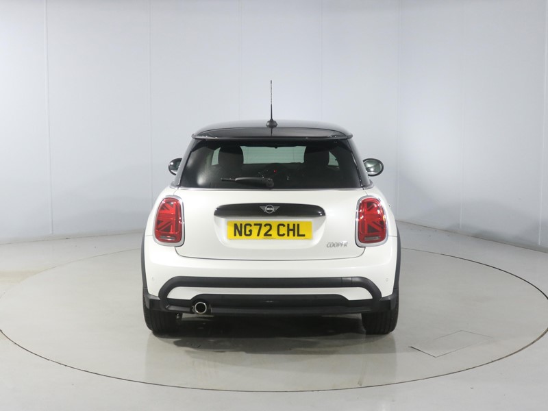 2022 (72) MINI HATCHBACK 1.5 Cooper Classic 3dr Auto 4900451