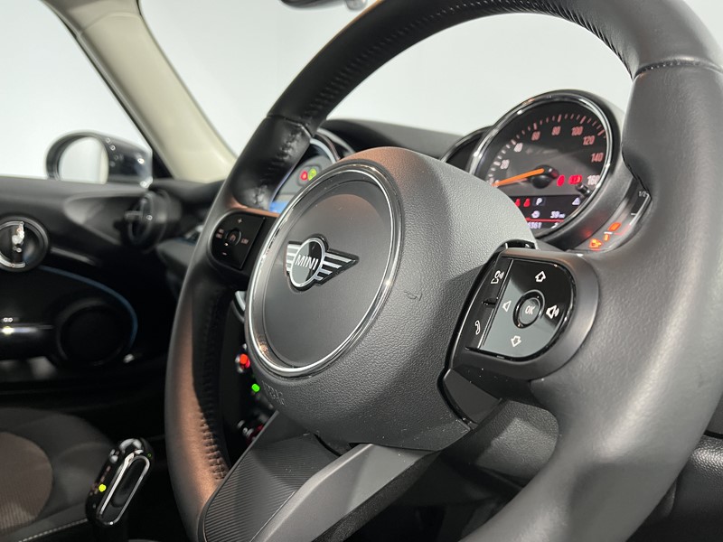 2022 (72) MINI HATCHBACK 1.5 Cooper Classic 3dr Auto 4900457