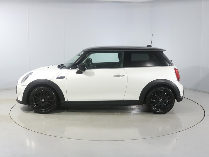 2022 (72) MINI HATCHBACK 1.5 Cooper Classic 3dr Auto 4900478