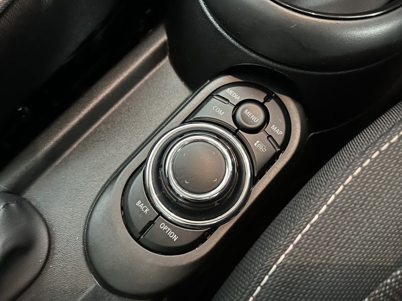 2022 (72) MINI HATCHBACK 1.5 Cooper Classic 3dr Auto 4900468