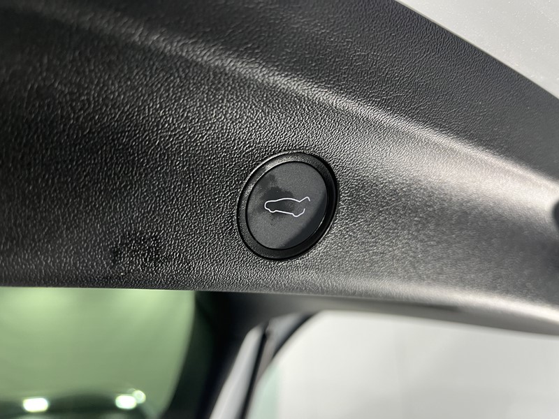 2023 (23) TESLA MODEL Y Long Range AWD 5dr Auto 4887746