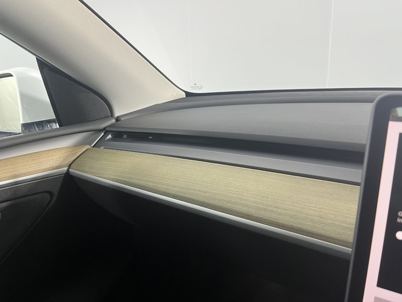 2023 (23) TESLA MODEL Y Long Range AWD 5dr Auto 4887730