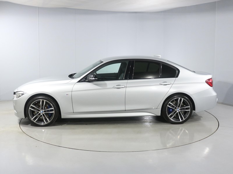2018 (68) BMW 3 SERIES 330d xDrive M Sport Shadow Edition 4dr Step Auto 4883116