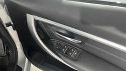 2018 (68) BMW 3 SERIES 330d xDrive M Sport Shadow Edition 4dr Step Auto 4883088