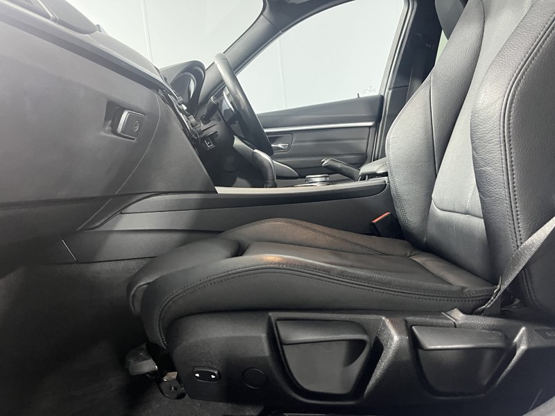 2018 (68) BMW 3 SERIES 330d xDrive M Sport Shadow Edition 4dr Step Auto 4883104