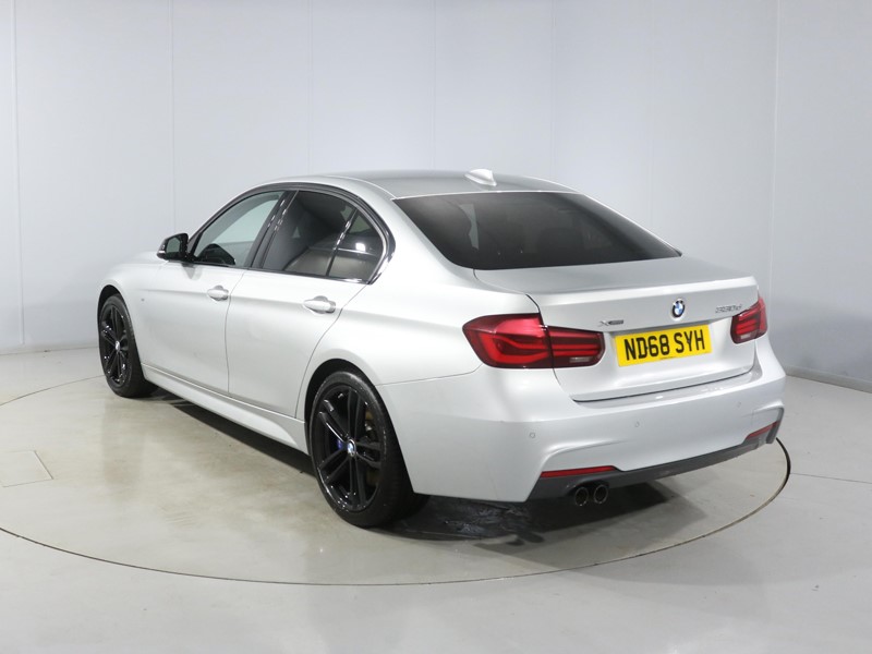 2018 (68) BMW 3 SERIES 330d xDrive M Sport Shadow Edition 4dr Step Auto