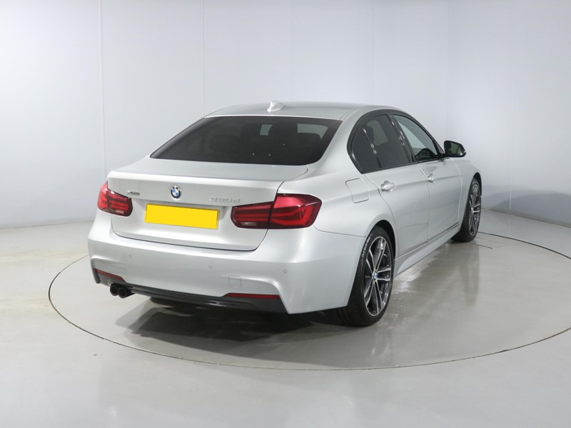 2018 (68) BMW 3 SERIES 330d xDrive M Sport Shadow Edition 4dr Step Auto 4883115