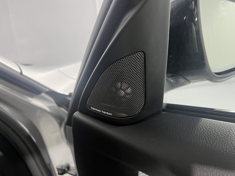 2018 (68) BMW 3 SERIES 330d xDrive M Sport Shadow Edition 4dr Step Auto 4883089