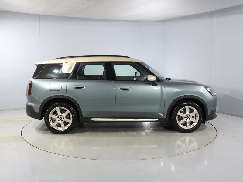 2025 (75) MINI COUNTRYMAN 1.5 C Exclusive 5dr Auto 5378290