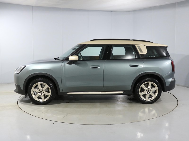 2025 (75) MINI COUNTRYMAN 1.5 C Exclusive 5dr Auto 5378331