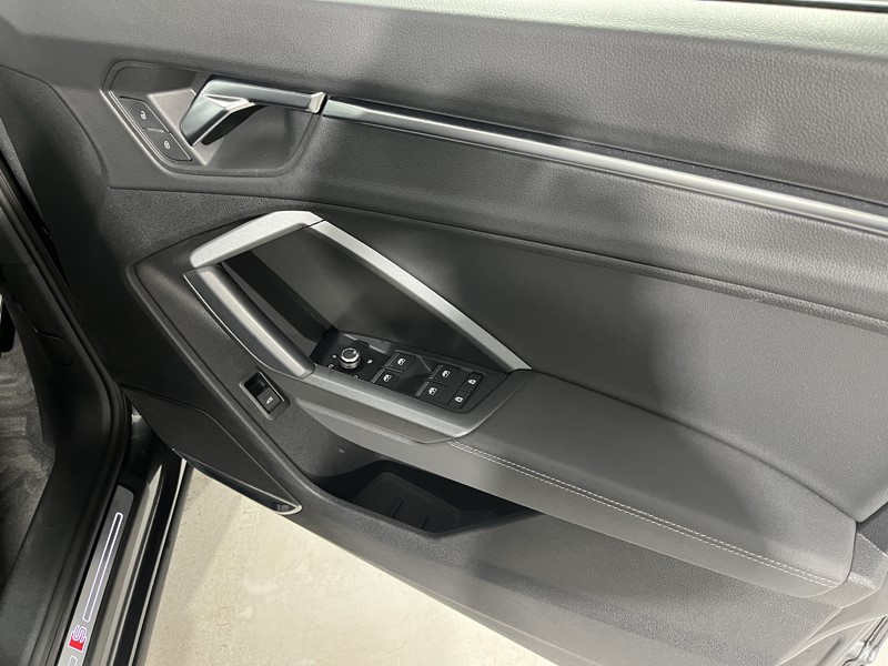 2021 (21) AUDI Q3 35 TFSI S Line 5dr S Tronic 4886958