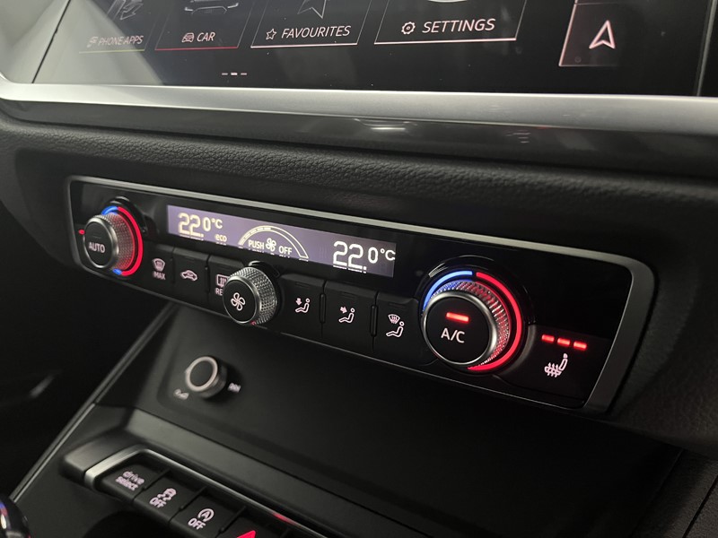 2021 (21) AUDI Q3 35 TFSI S Line 5dr S Tronic 4886968