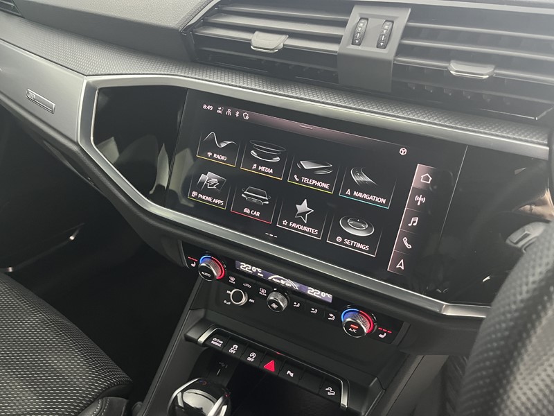 2021 (21) AUDI Q3 35 TFSI S Line 5dr S Tronic 4886946