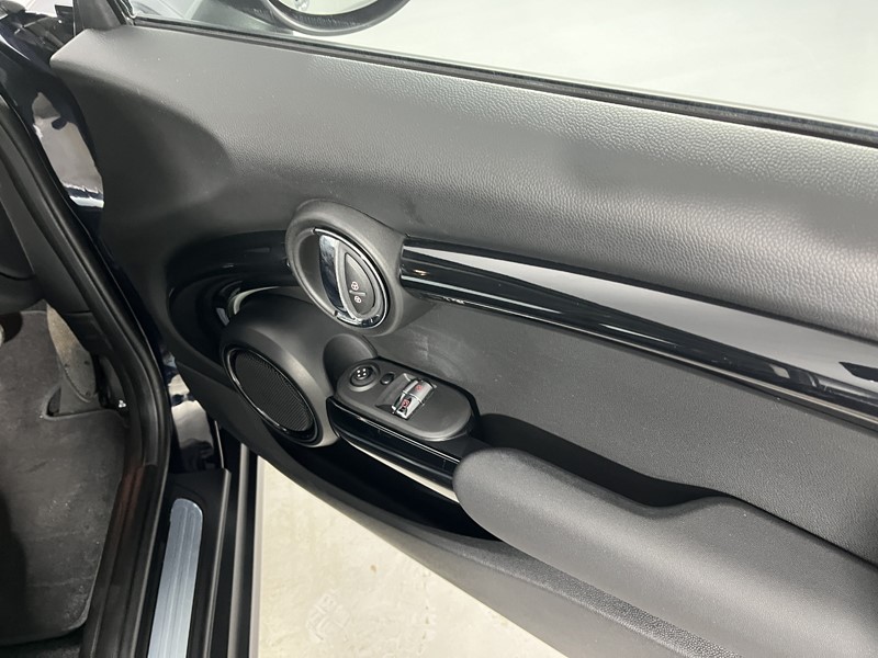 2022 (71) MINI HATCHBACK 1.5 Cooper Classic 3dr Auto 4896483