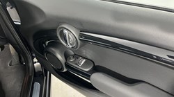 2022 (71) MINI HATCHBACK 1.5 Cooper Classic 3dr Auto 4896483