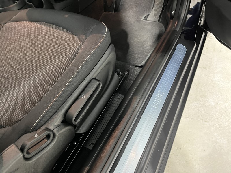 2022 (71) MINI HATCHBACK 1.5 Cooper Classic 3dr Auto 4896482