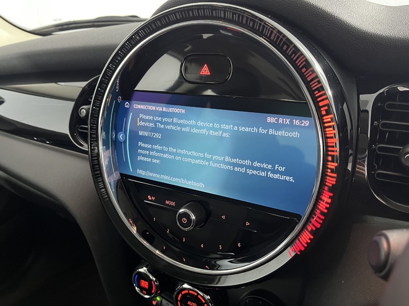 2022 (71) MINI HATCHBACK 1.5 Cooper Classic 3dr Auto 4896491