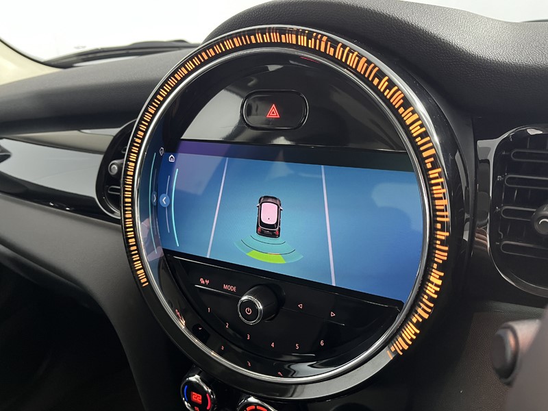 2022 (71) MINI HATCHBACK 1.5 Cooper Classic 3dr Auto 4896481