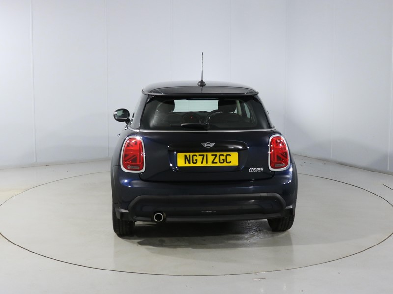 2022 (71) MINI HATCHBACK 1.5 Cooper Classic 3dr Auto 4896479