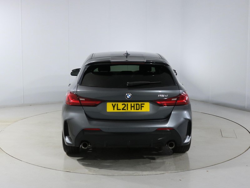 2021 (21) BMW 1 SERIES 118d M Sport 5dr 4909108