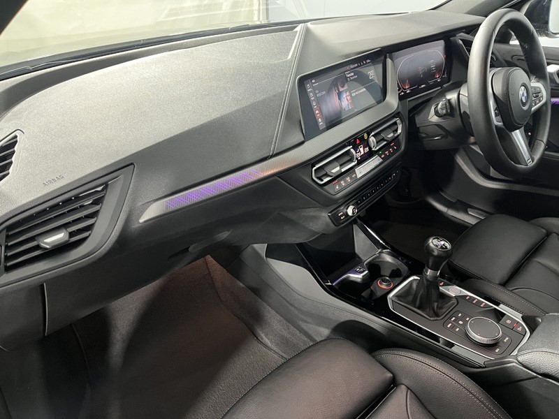 2021 (21) BMW 1 SERIES 118d M Sport 5dr 4909100