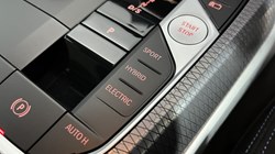 2025 (25) BMW 3 SERIES 330e 22.3 kWh M Sport 4dr Step Auto 4905888