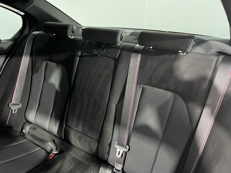 2025 (25) BMW 3 SERIES 330e 22.3 kWh M Sport 4dr Step Auto 4905866