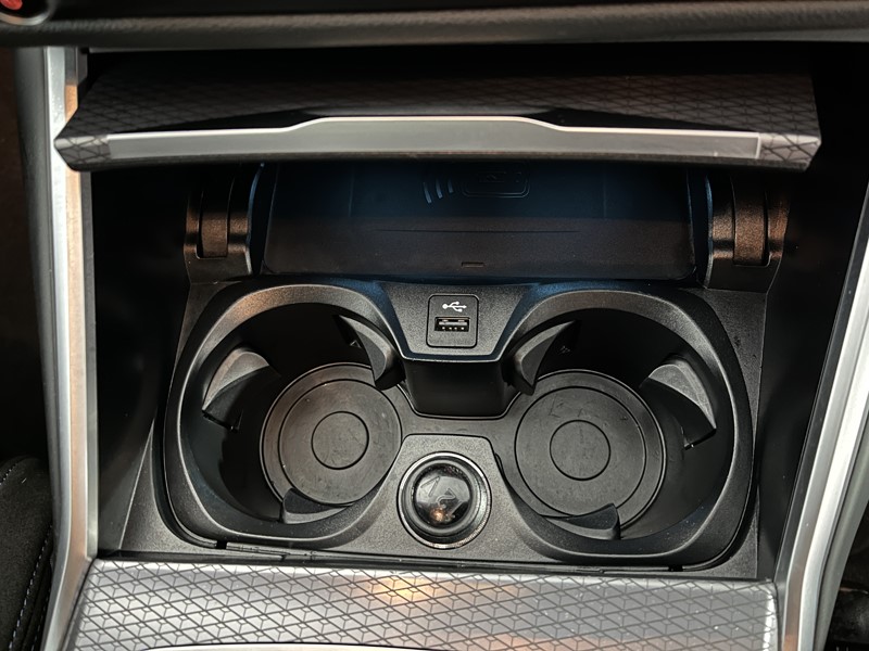 2025 (25) BMW 3 SERIES 330e 22.3 kWh M Sport 4dr Step Auto 4905886