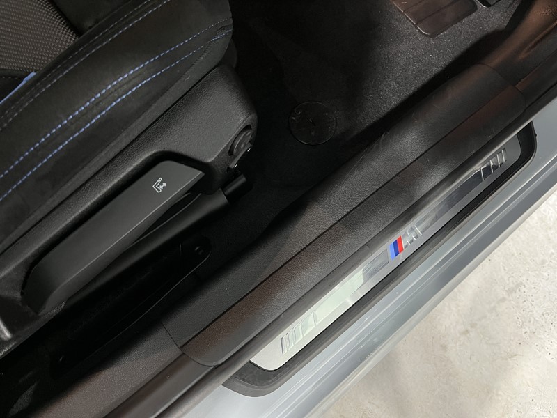 2025 (25) BMW 3 SERIES 330e 22.3 kWh M Sport 4dr Step Auto 4905873