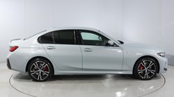 2025 (25) BMW 3 SERIES 330e 22.3 kWh M Sport 4dr Step Auto 4905857