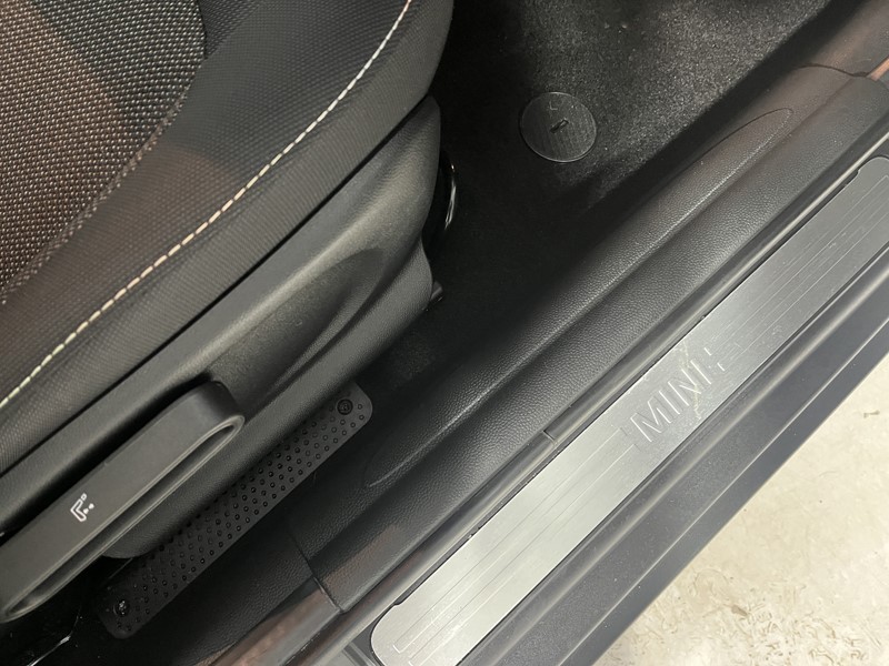 2022 (72) MINI HATCHBACK 1.5 Cooper Classic 5dr Auto 4915037