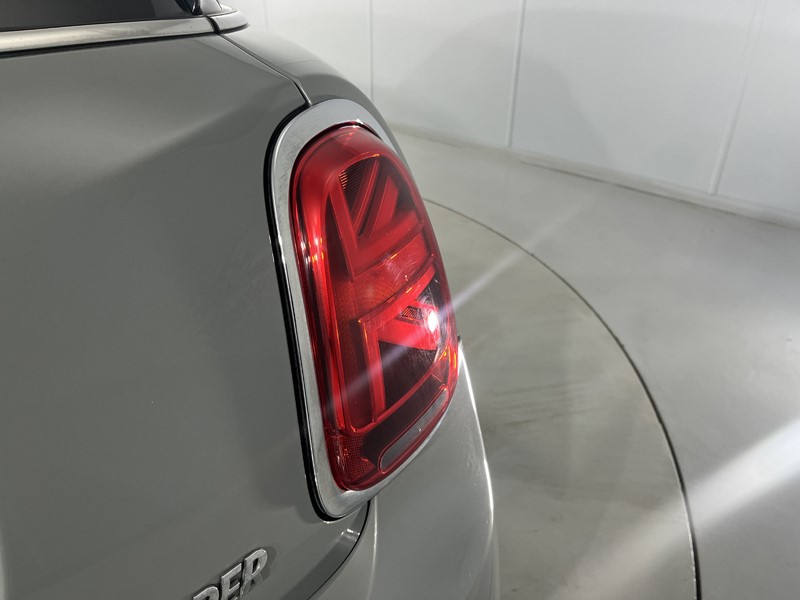 2022 (72) MINI HATCHBACK 1.5 Cooper Classic 5dr Auto 4915058