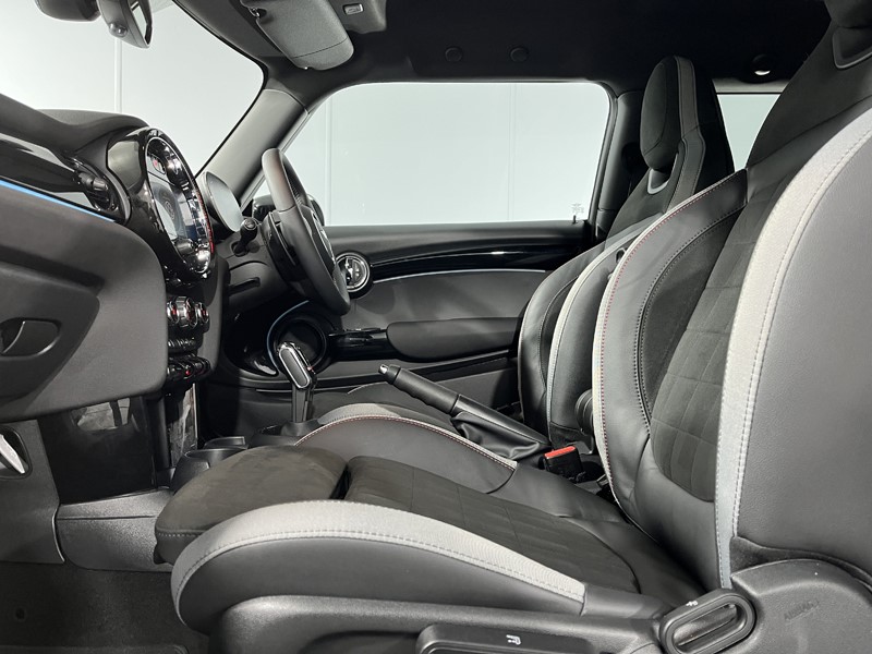 2023 (73) MINI HATCHBACK 2.0 Cooper S Sport Premium Plus 5dr Auto 4939288