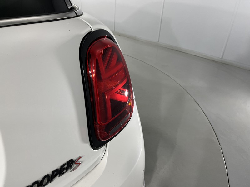 2023 (73) MINI HATCHBACK 2.0 Cooper S Sport Premium Plus 5dr Auto 4939296