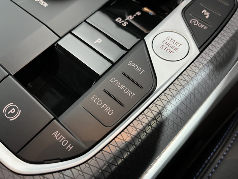 2024 (74) BMW 3 SERIES 320i M Sport 4dr Step Auto 4925498